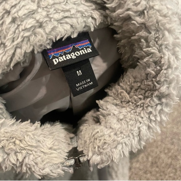 Patagonia Women's Gray Fleece Vest - Picture 4 of 7